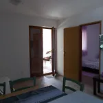 By The Sea - 15566 * روغوزنيكا