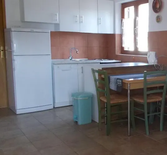 Διαμέρισμα By The Sea - 15566 Rogoznica (Sibenik-Knin)